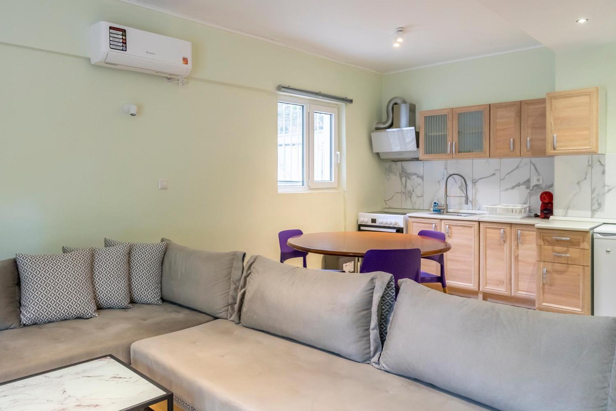 Dousma Apartment Athens